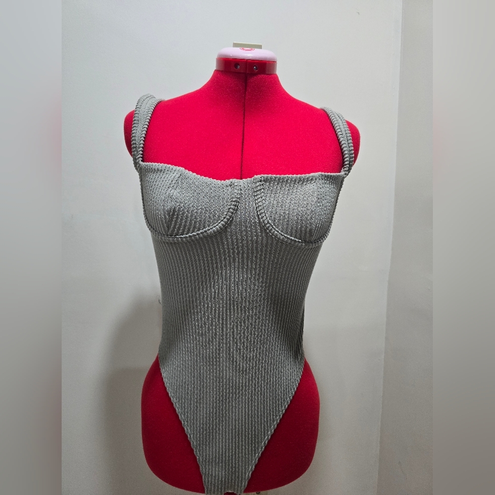 Fashion Nova Gray Ribbed Bodysuit